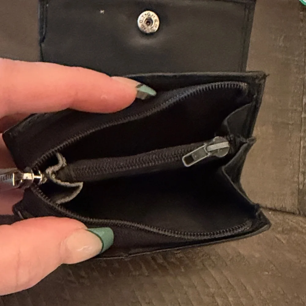 Fiorelli Men's Black Zip Wallet